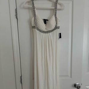 NWT JS Boutique White Rhinestone Dress Size 6